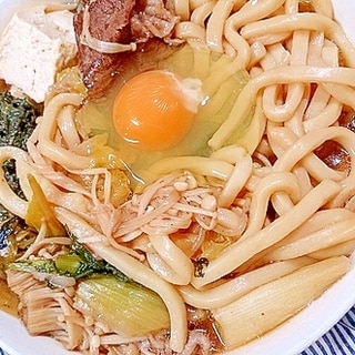 牛バラ肉ですきやき風がつんと煮込みうどん